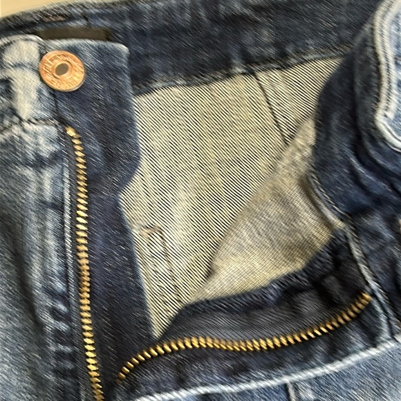 SILVER JEANS FATIGUE DEEP POCKETS POWER STRETCH DISTRESSED HEM SHORTS SZ 29 - Picture 3 of 13